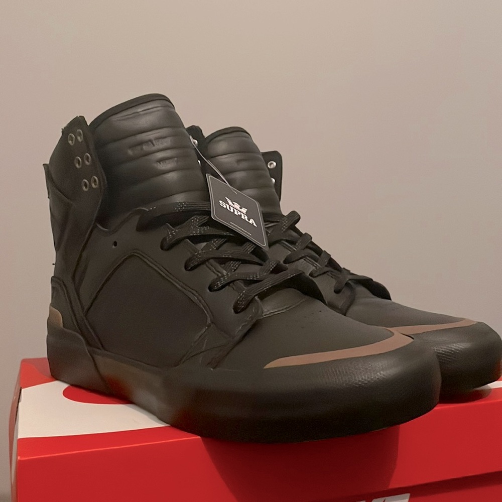 Supra Skytop 001
